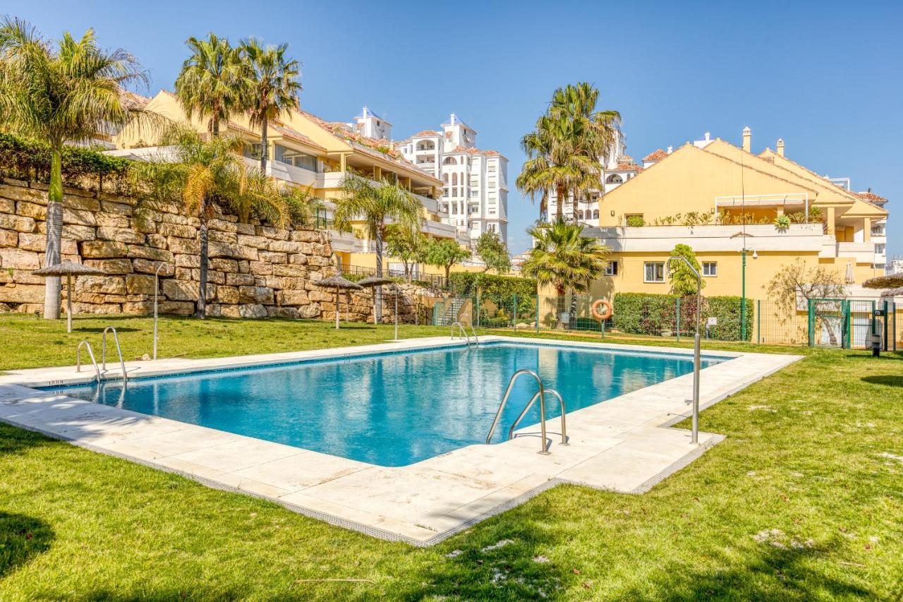 Hanami Puerto Alto Pa 1-5 Apartment Estepona Bagian luar foto