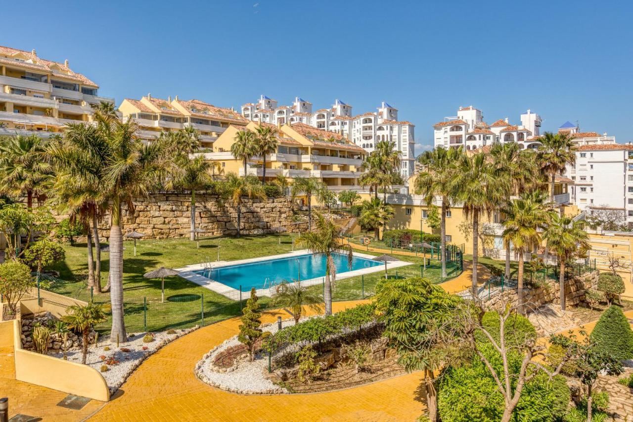 Hanami Puerto Alto Pa 1-5 Apartment Estepona Bagian luar foto