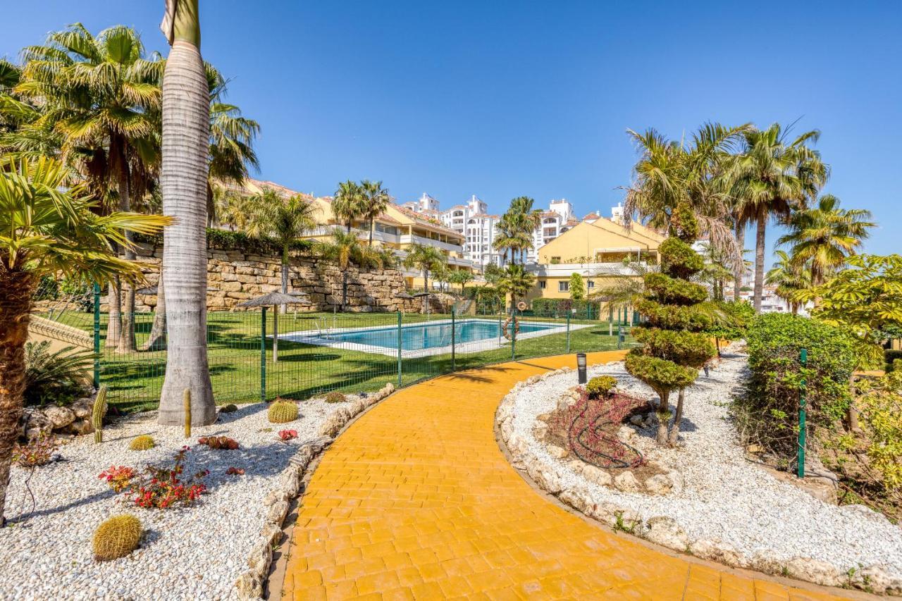 Hanami Puerto Alto Pa 1-5 Apartment Estepona Bagian luar foto